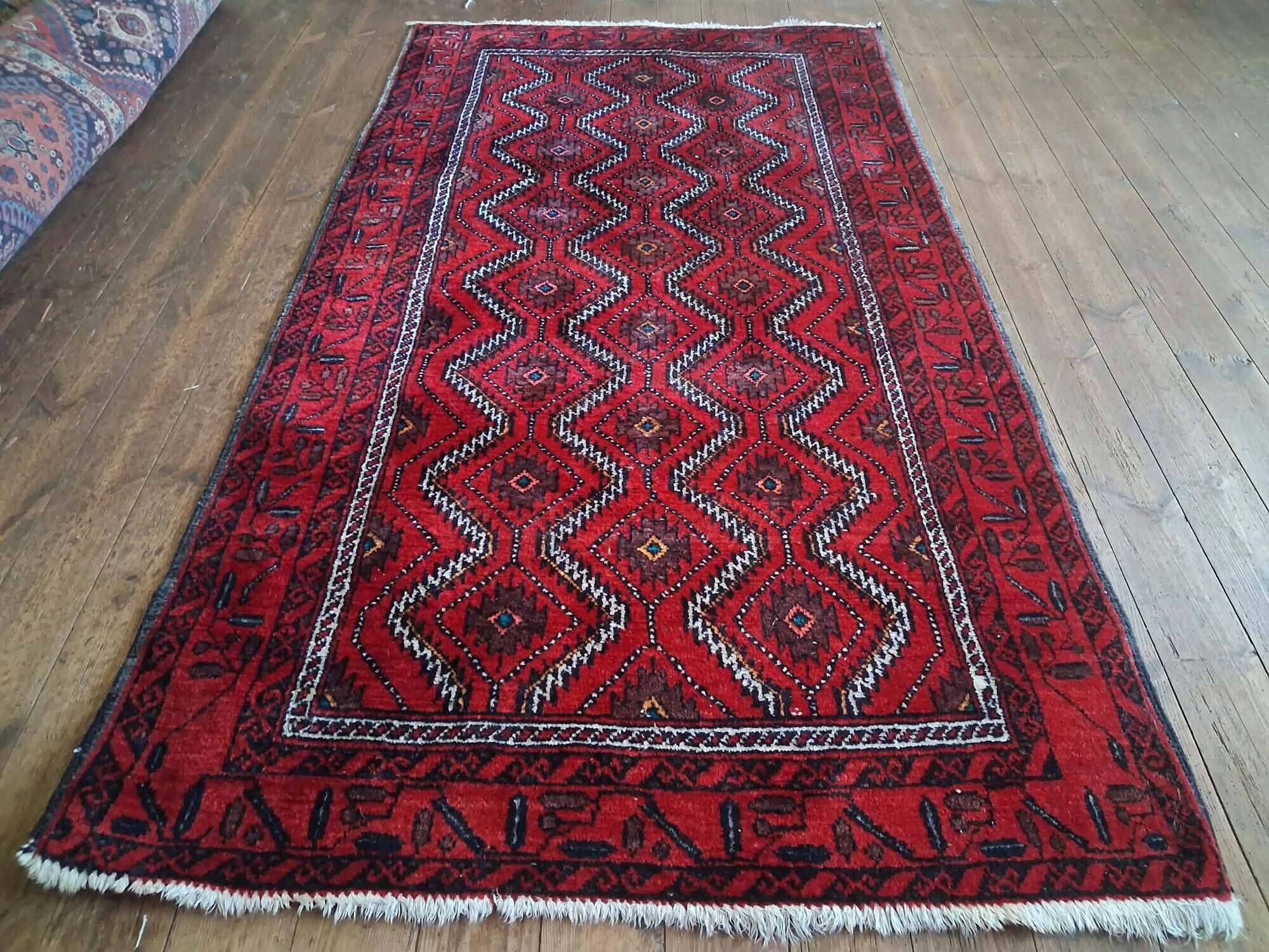 Handmade Belouch Persian rug 213x116cm