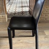 Chaise en cuir