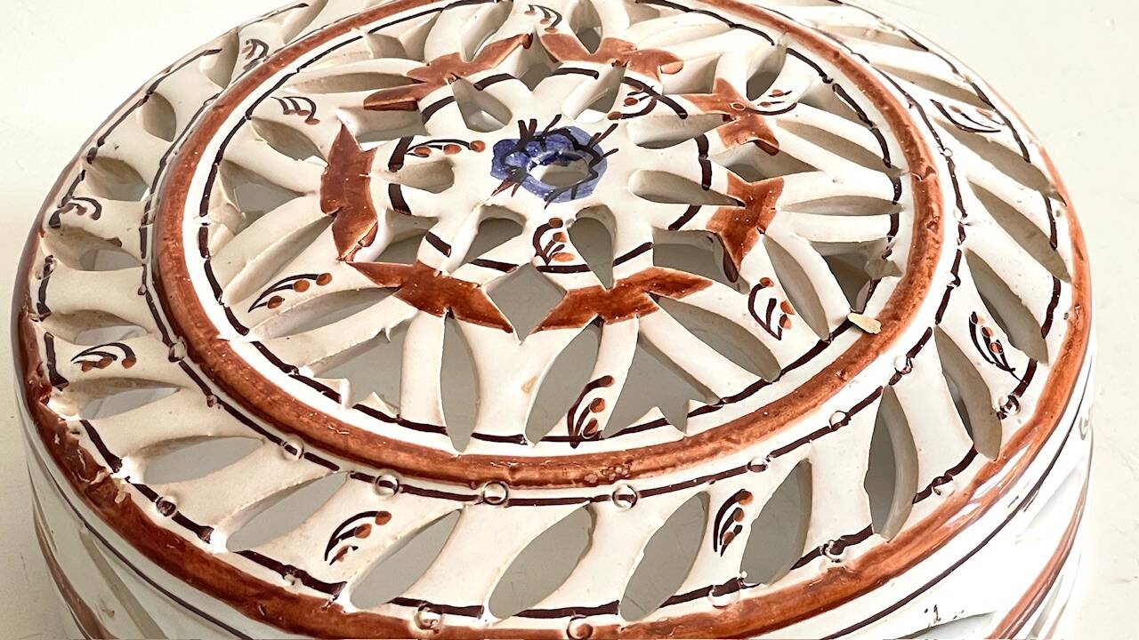 Handmade terracotta wall lamp with blue enamelled center