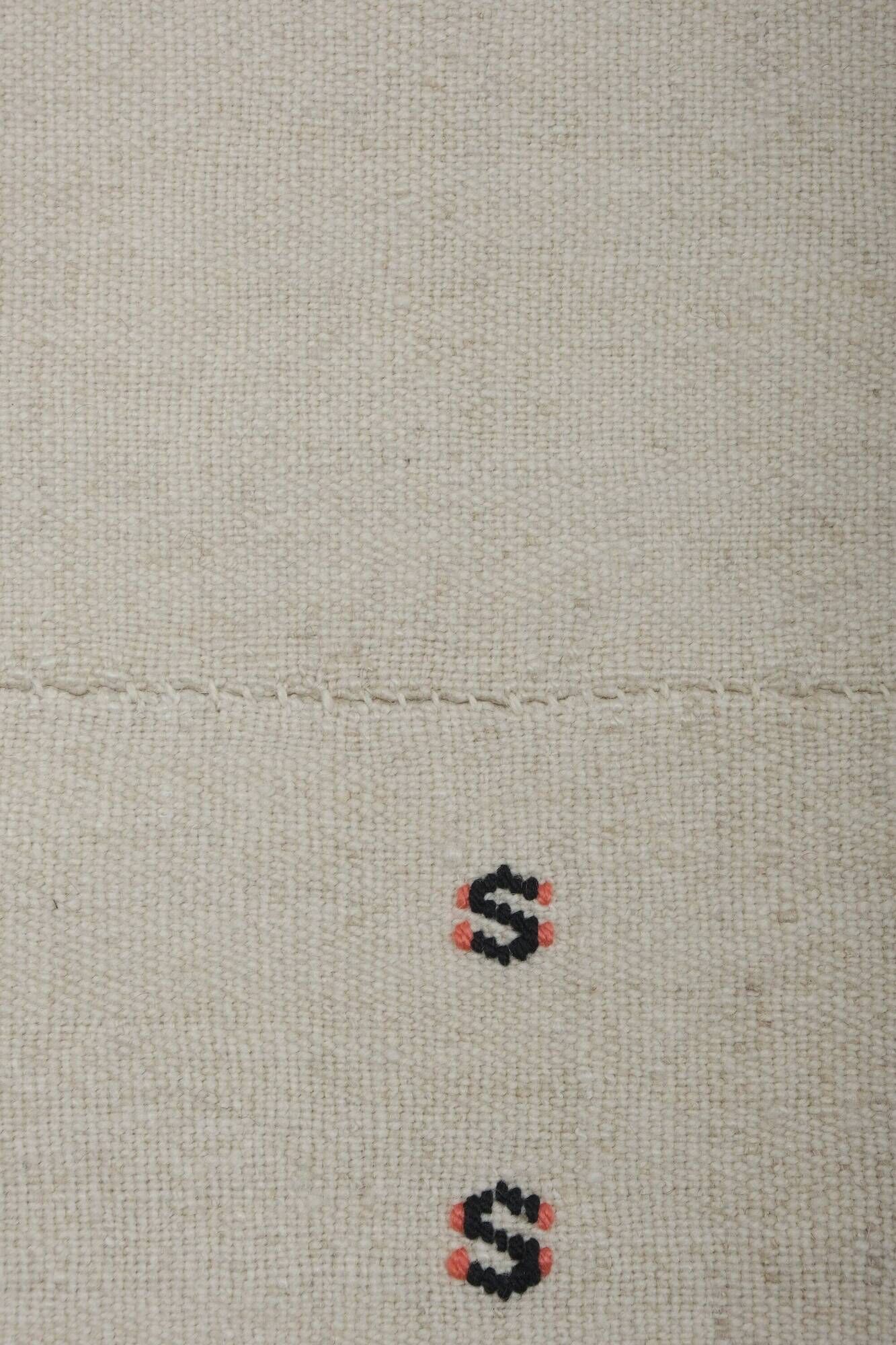 Vintage Turkish kilim, handwoven, 200x285 cm.
