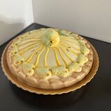 Barbotine pear tart dish