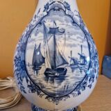 Royal Delft - Mosa Delft par Louis Regout (1832-1905) - Lampe en céramique de forme balustre - XIXe