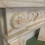 Cheminée De Style Louis XVI En Marbre veiné rose XX Siècle