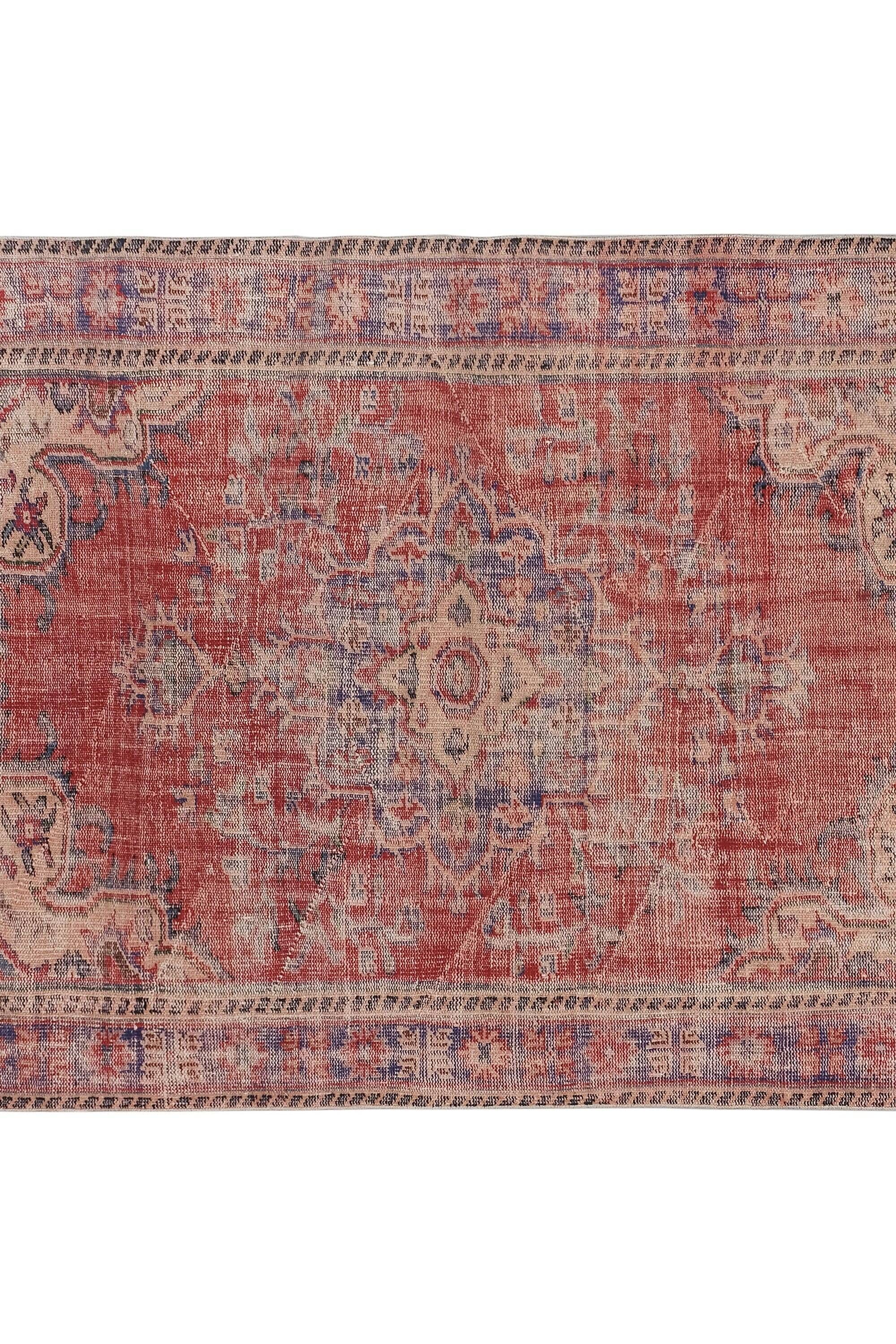 Vintage handmade Anatolian rug 182x276 cm