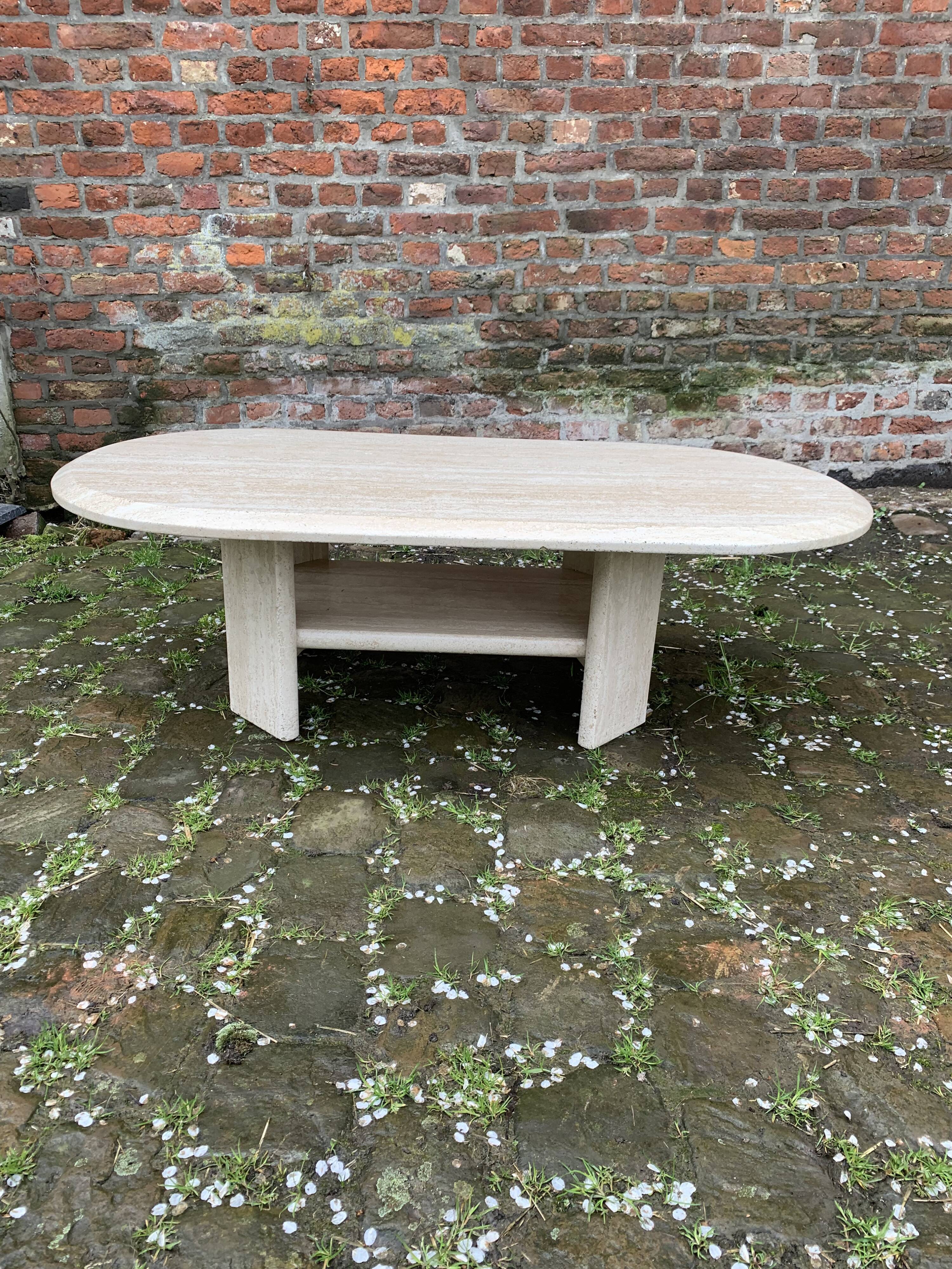 Table basse en travertin