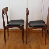 4 Scandinavian chairs in solid wood and black imitation leather
