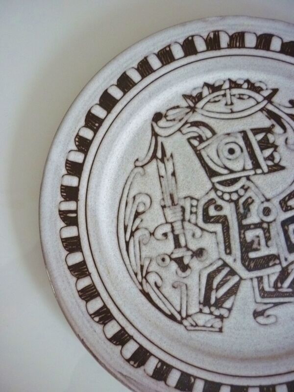 Assiette céramique d'art émaillée, signé La Tournerie, années 60/70