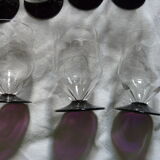 Suite of 11 glasses with engraved glass wine foot of the years 1940 colored foot