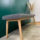 Scandinavian-line bench