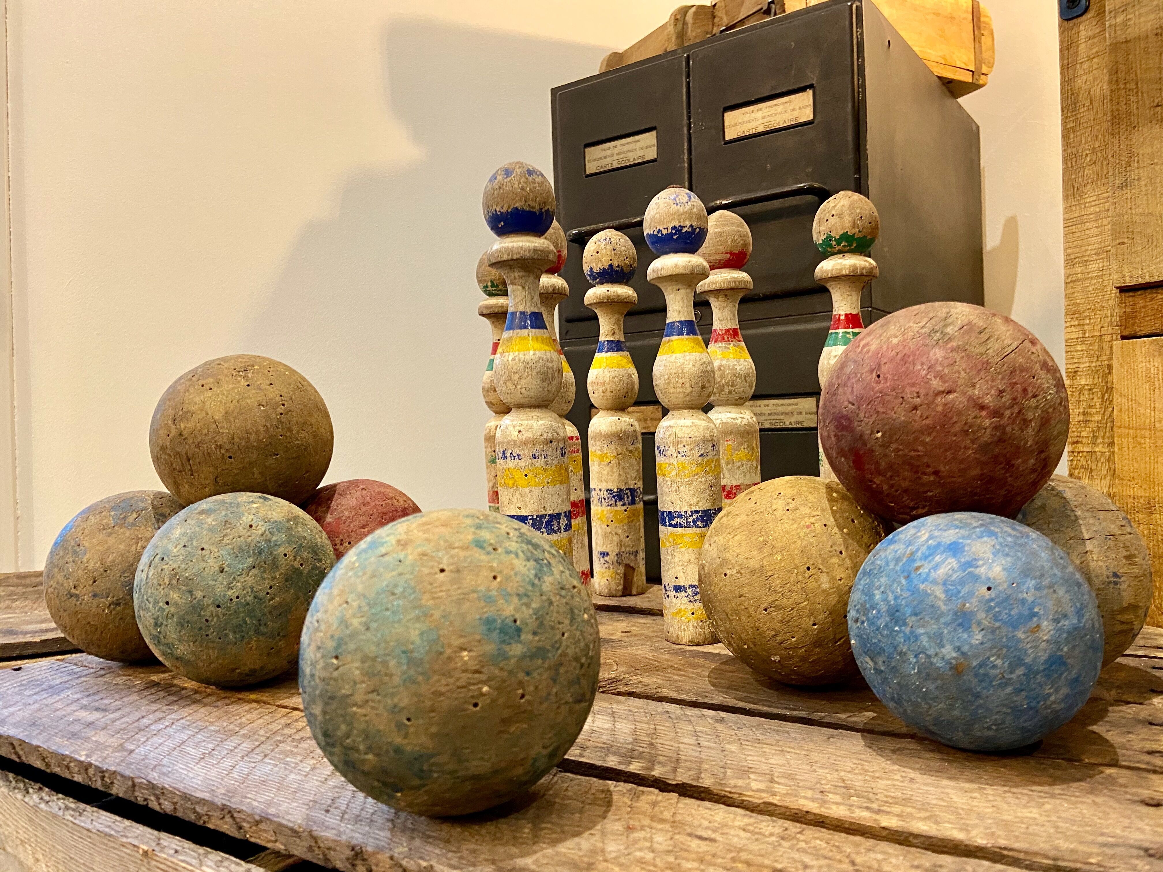 Former bowling game