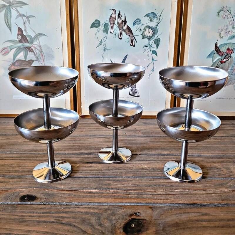 6 Vintage stainless steel ice cream/dessert cups from the 70s-80s, round shape
