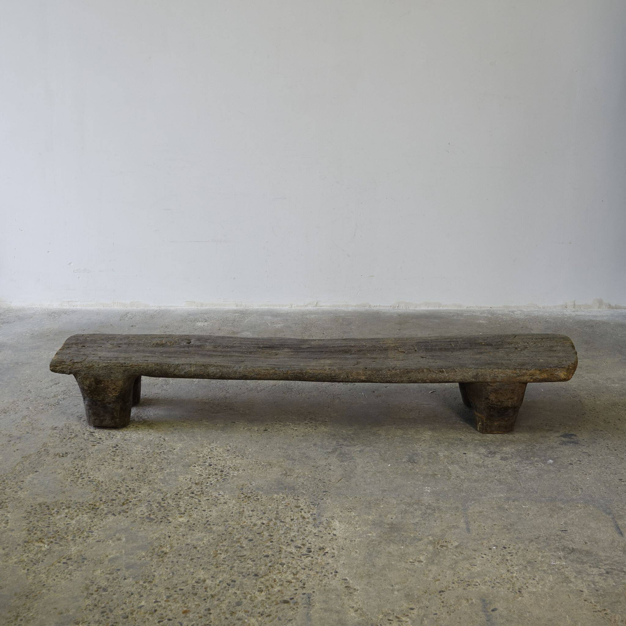 Angami - Authentic old Naga table n°6