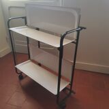 Foldable service on wheels