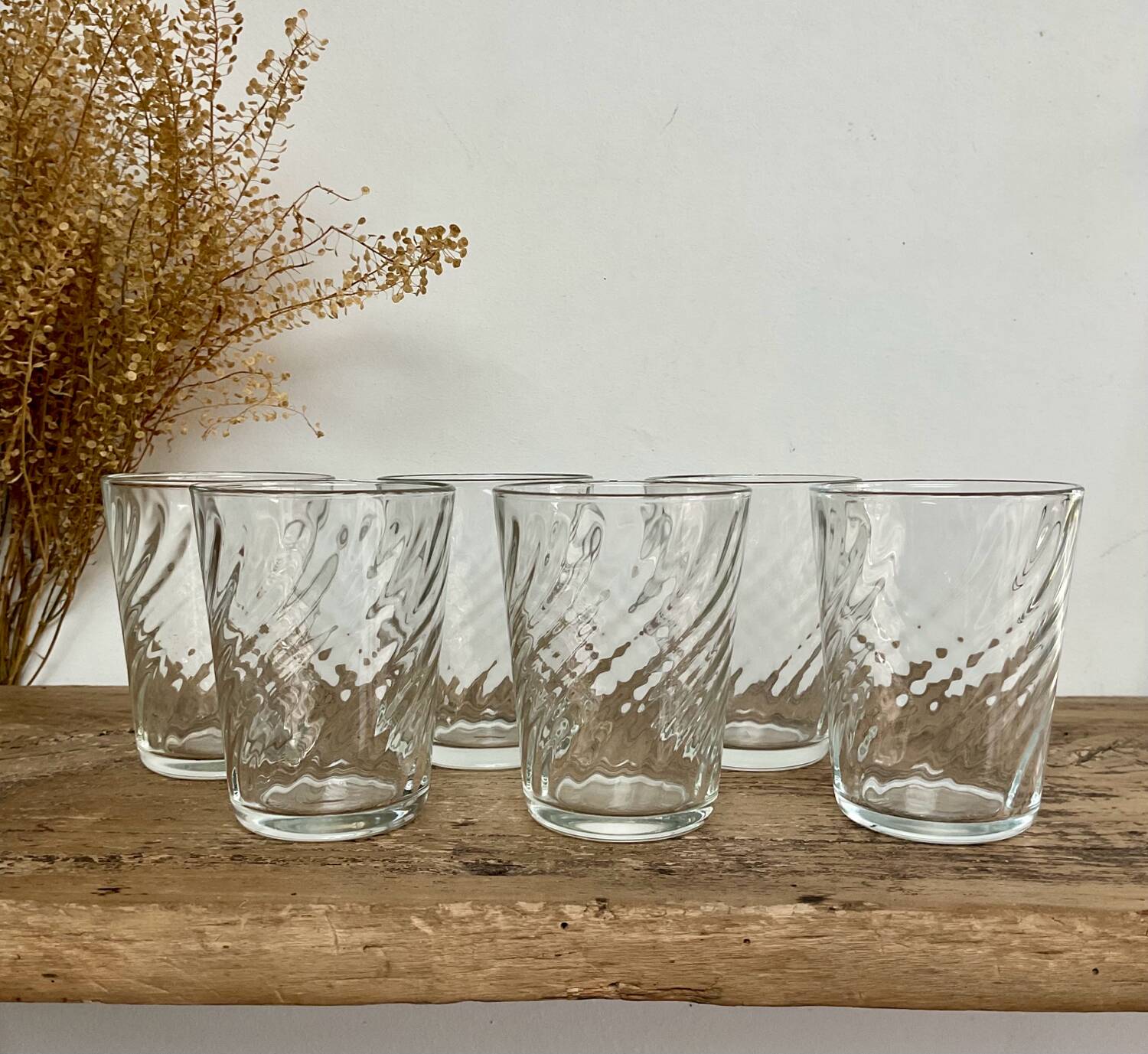 6 Arcoroc twisted glasses