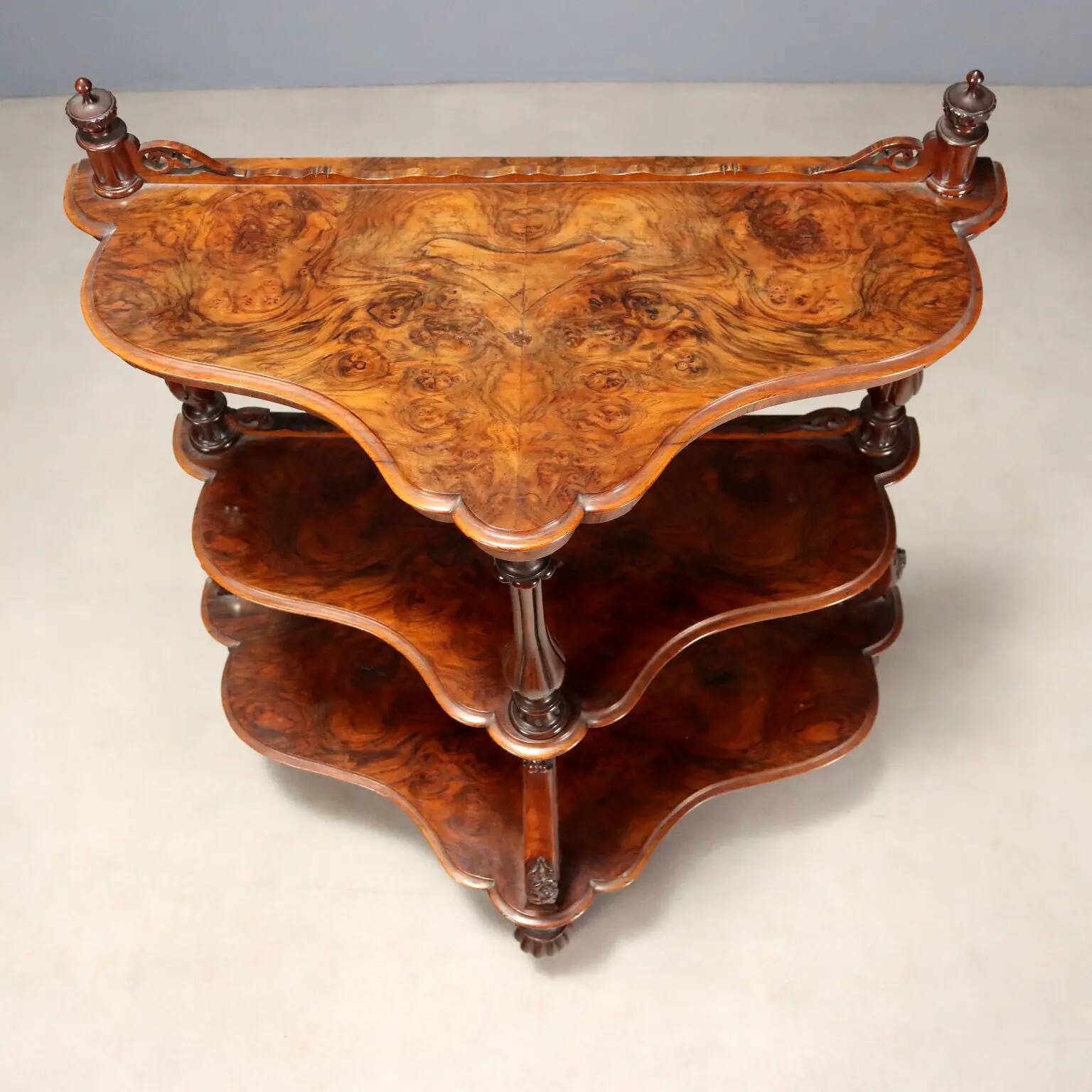 Antique Louis-Philippe walnut shelf, Italy, 19th century