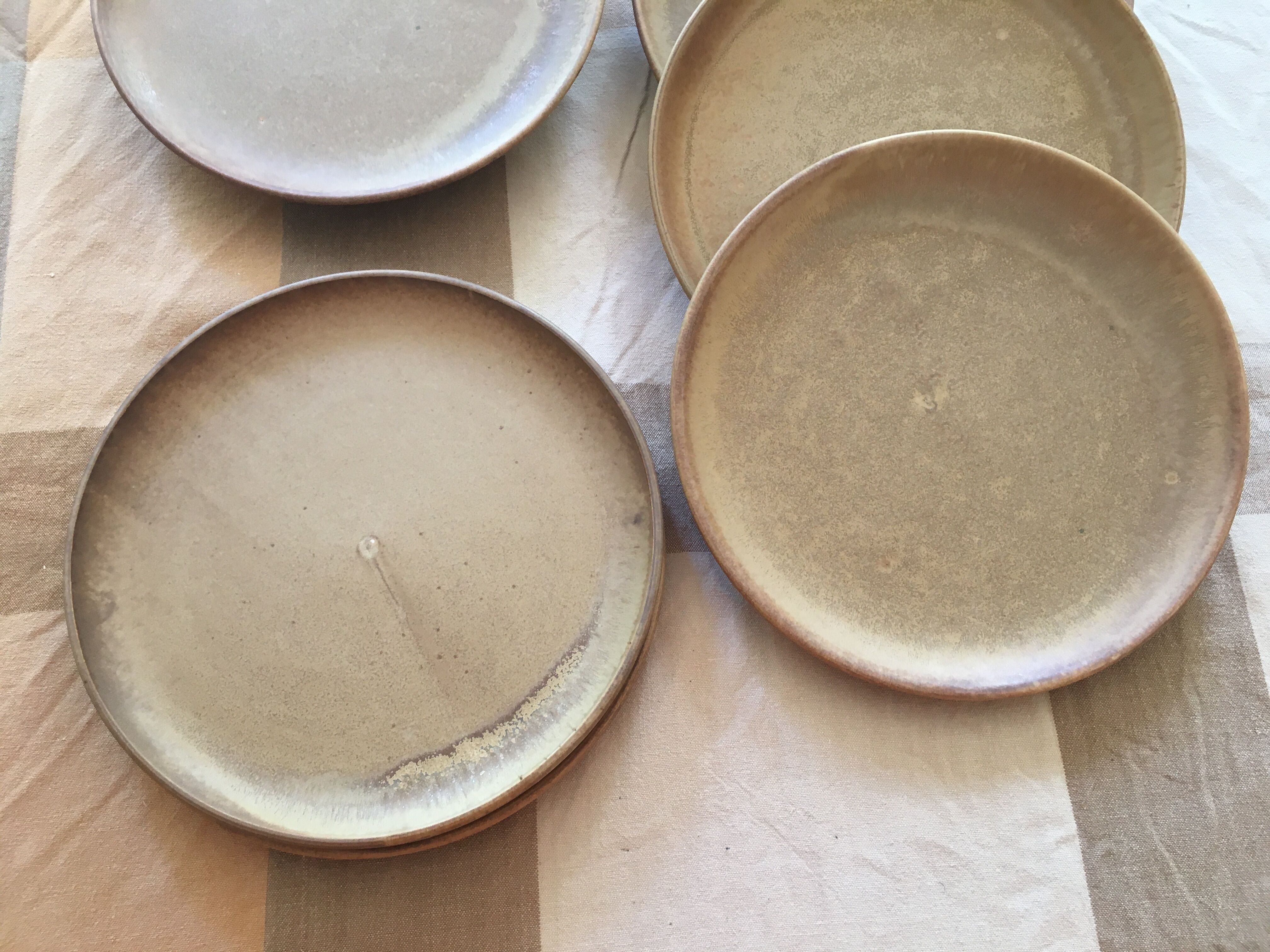 Lot of 8 flat sandstone plates
