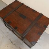 Coffre de voyage ancien en bois