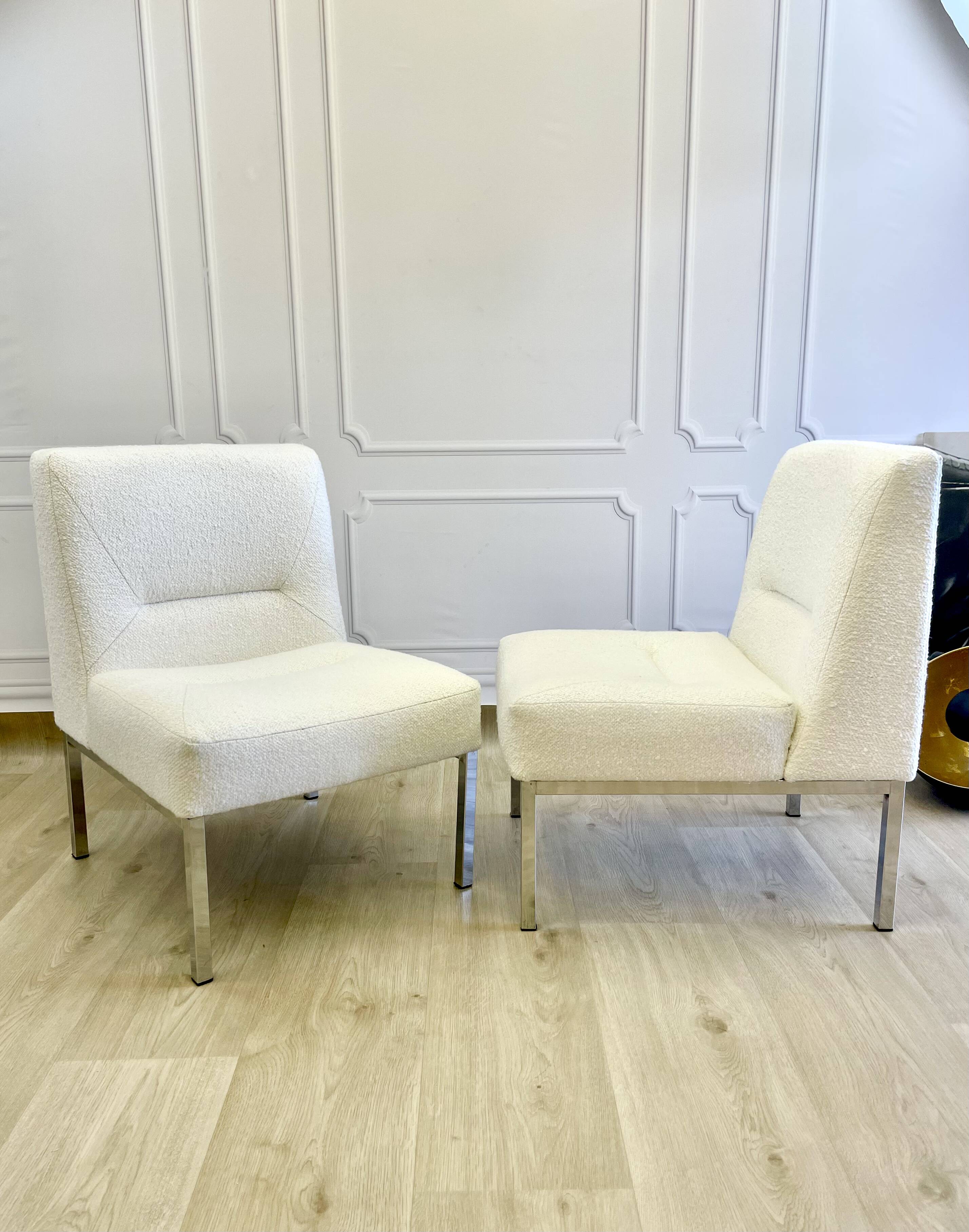 Paire de chauffeuses vintage bouclette blanche – design années 70