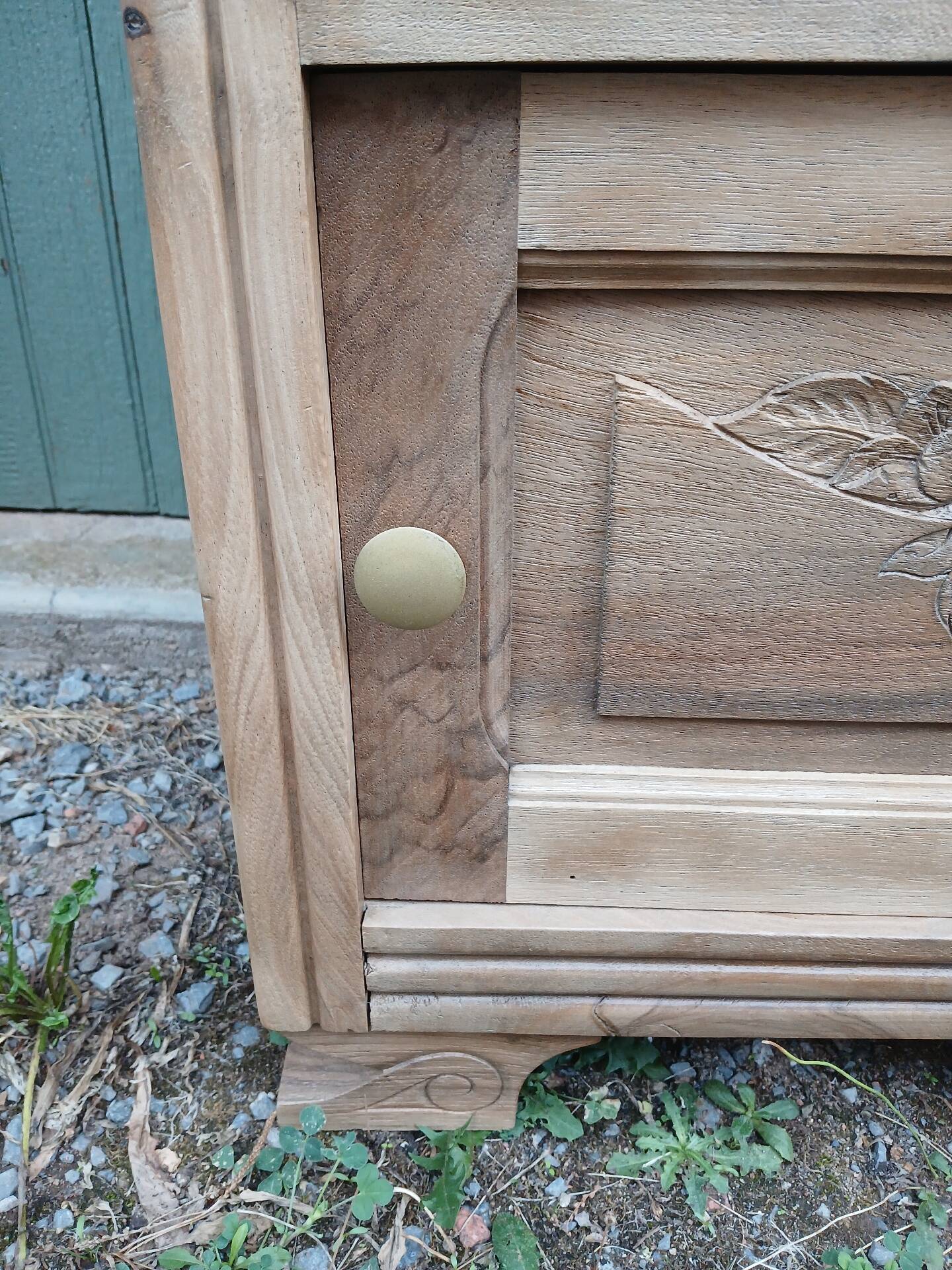Small piece of furniture/ antique bedside table