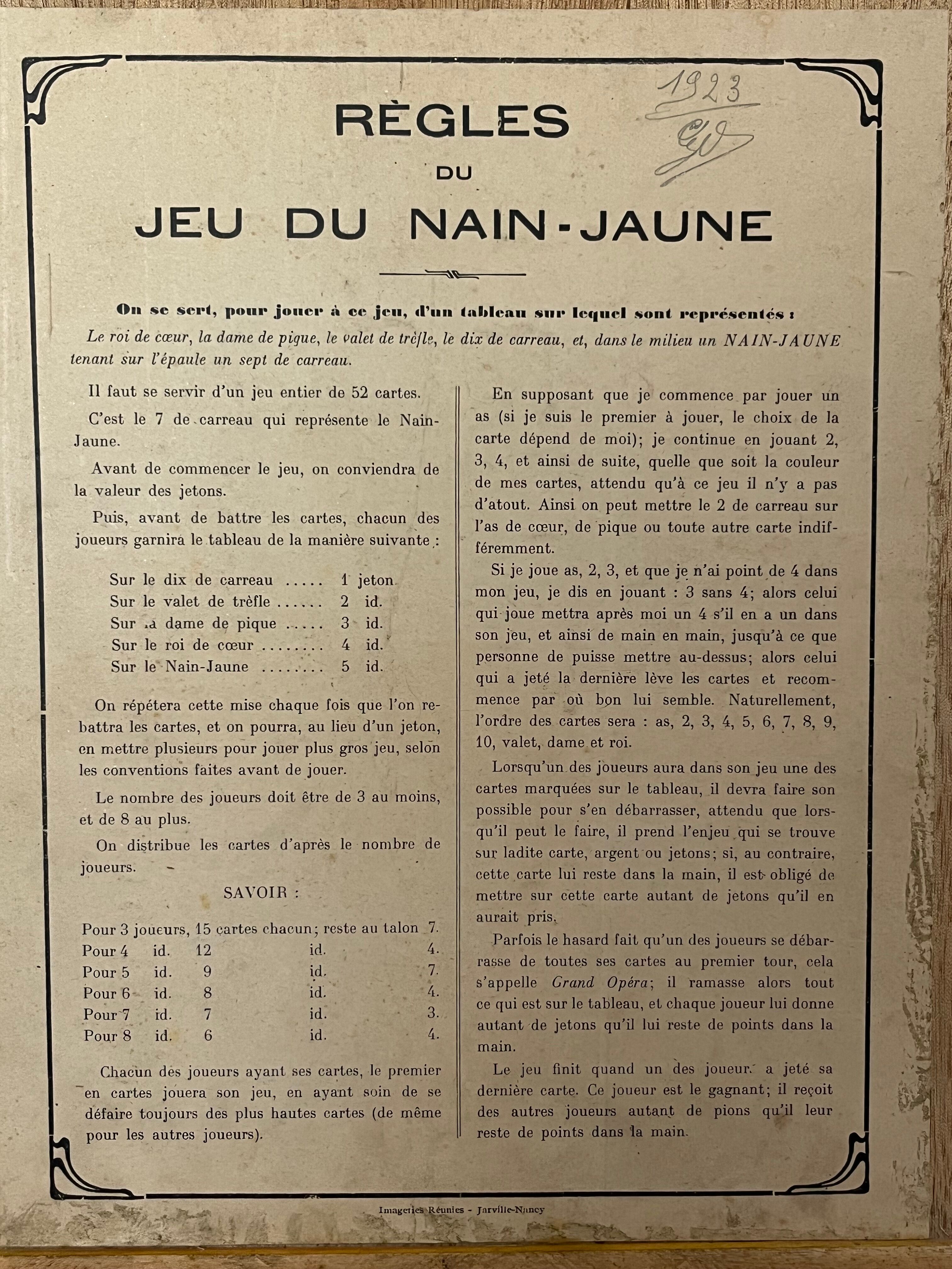 Old game of nain jaune with its bone tokens.