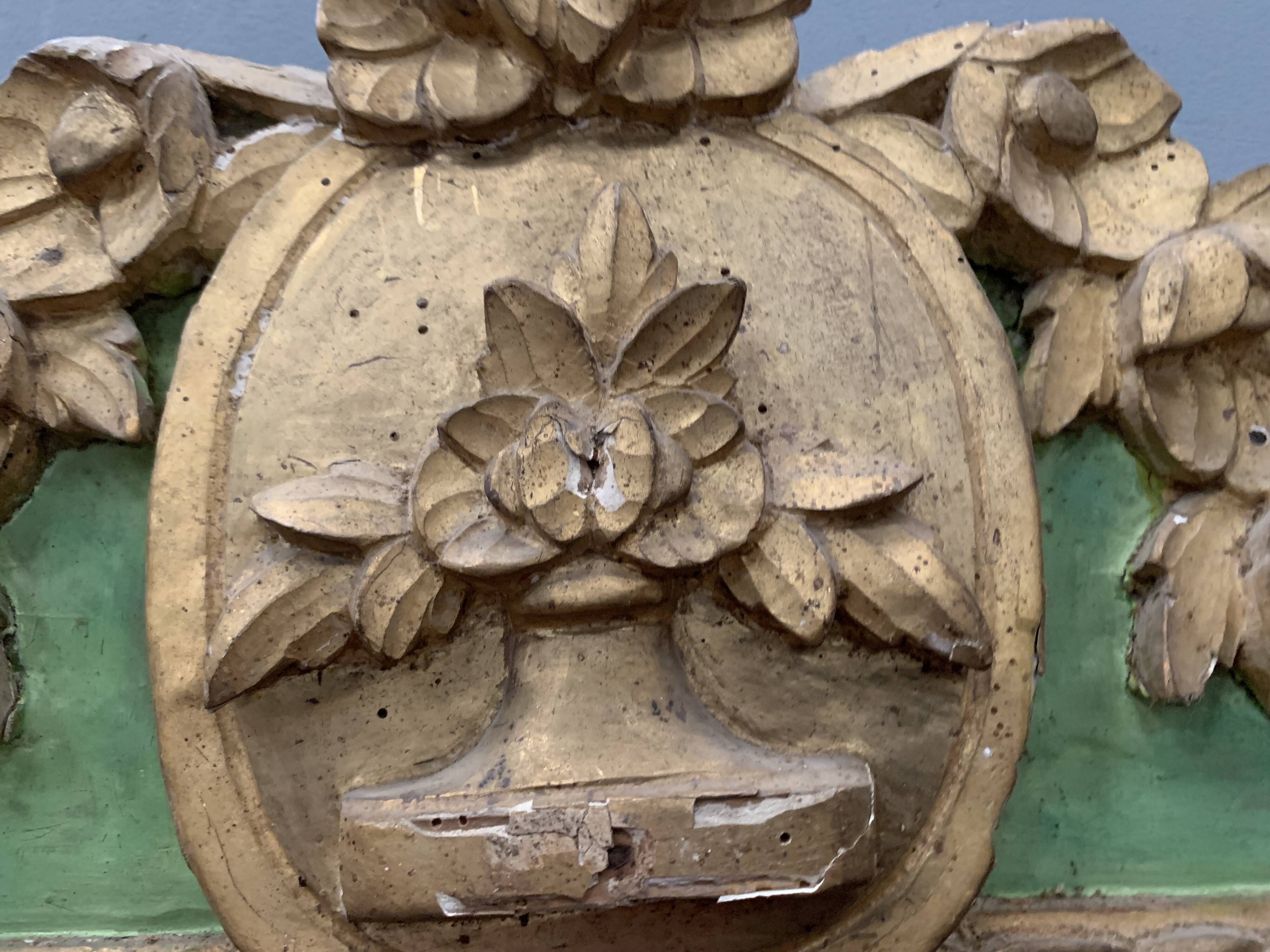 Louis XVI period mirror in gilded wood XVIII century