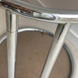 Table d'appoint vintage chromée Bauhaus avec plateau en verre fumé, style Eileen Gray / Milo Baughman