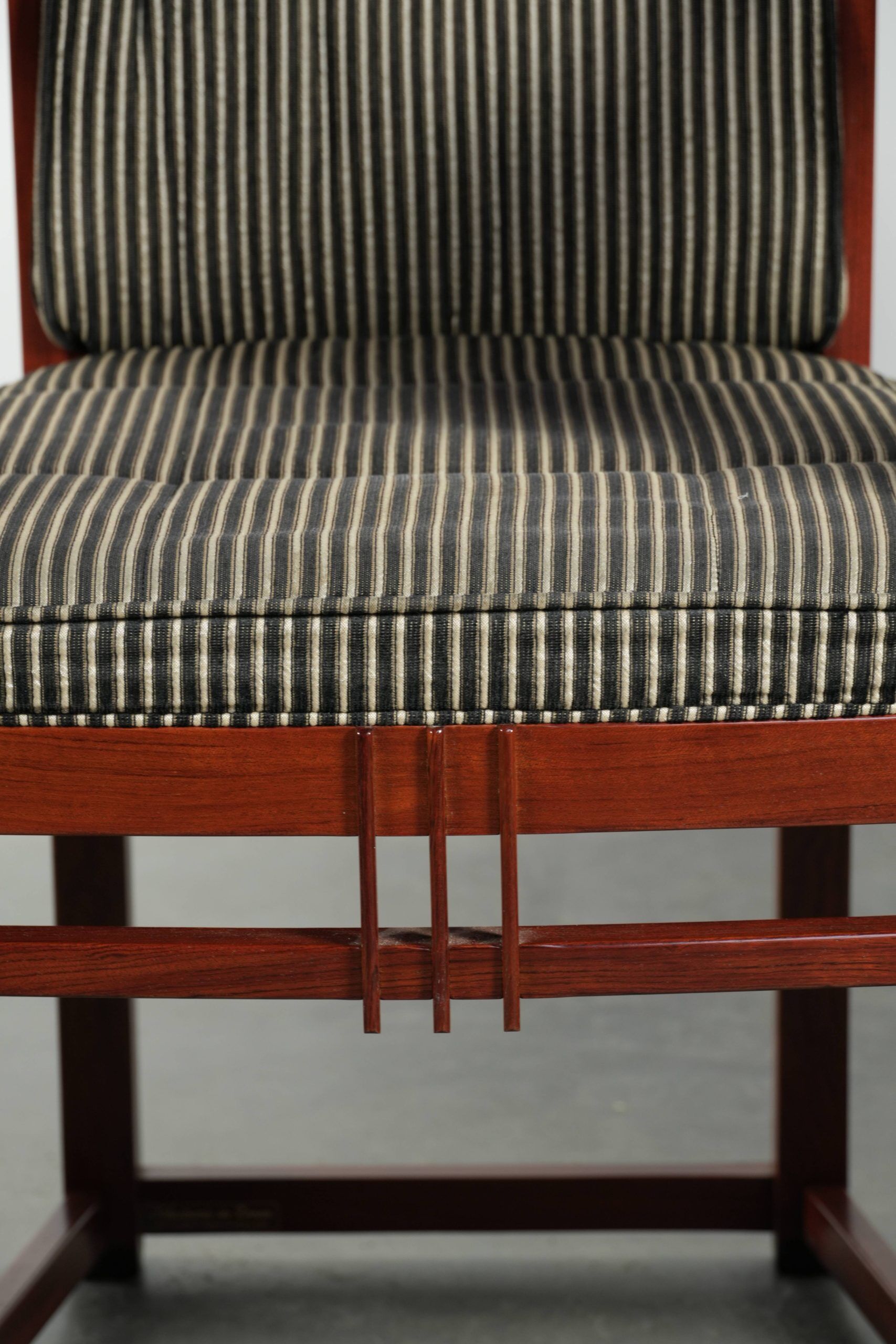 Set of 4 fabric dining chairs with armrests in good condition