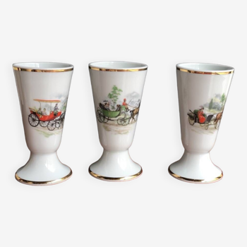 Lot de 3 mazagrans en porcelaine de Limoges décor calèches