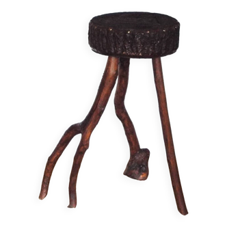 Tabouret tripode art populaire cep de vigne