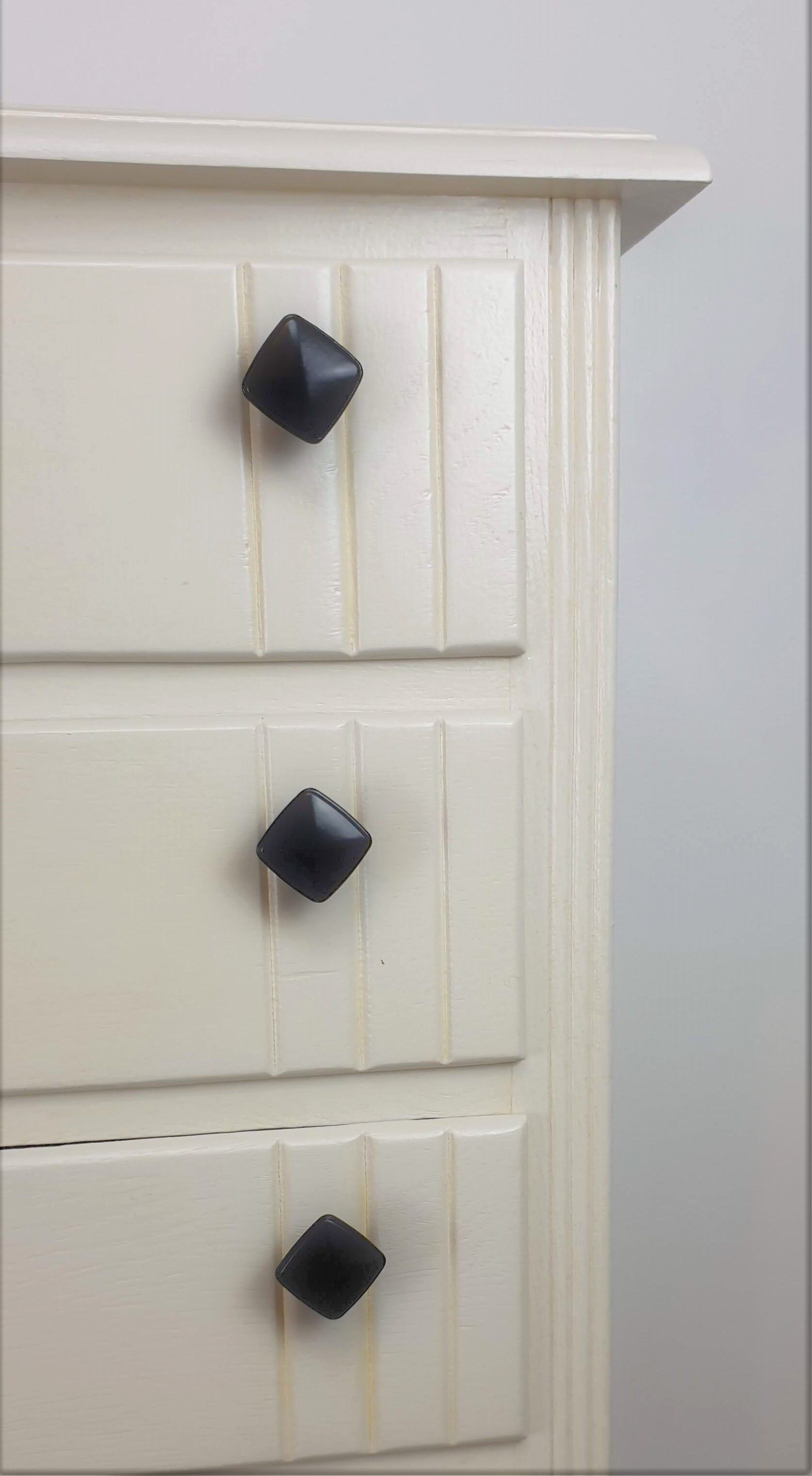 Art Deco-style dresser