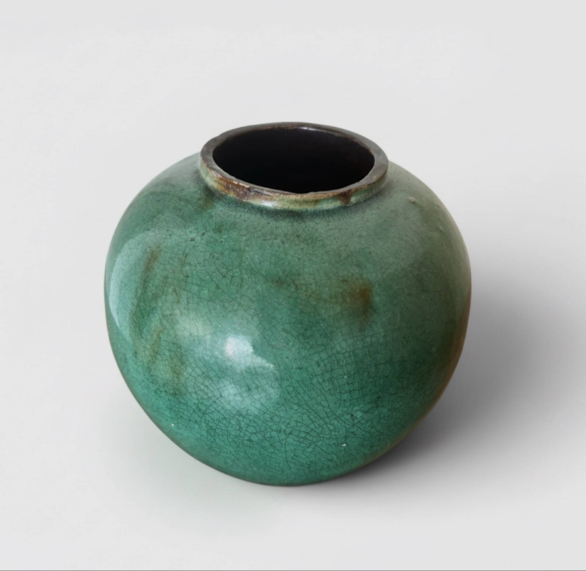 Ancient Chinese ceramic jar