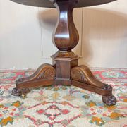 Mahogany tripod pedestal table from the 19th century Restoration period