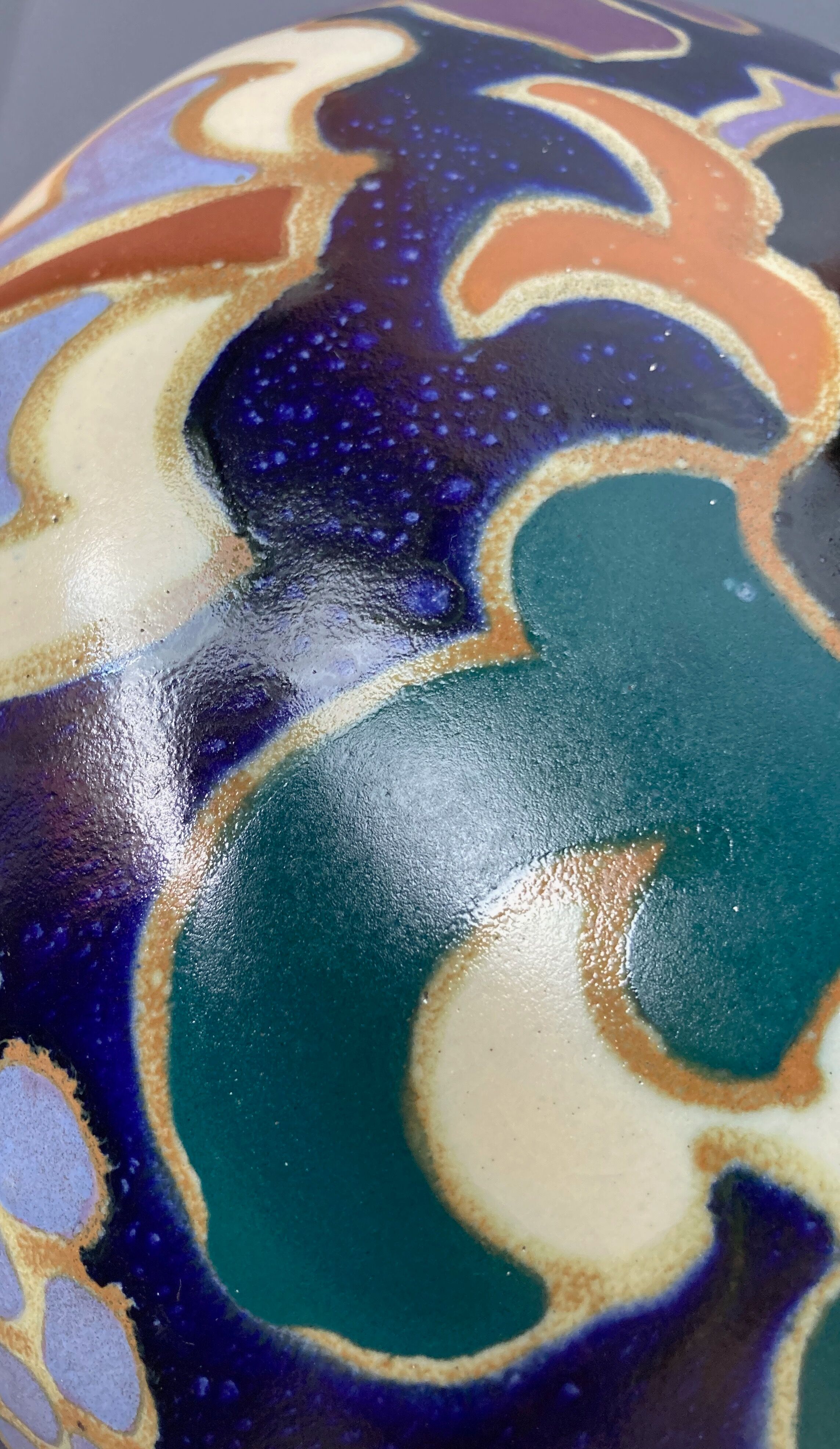 Aca vase by Lena Tonoda