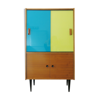 Bookcase of the 1960s