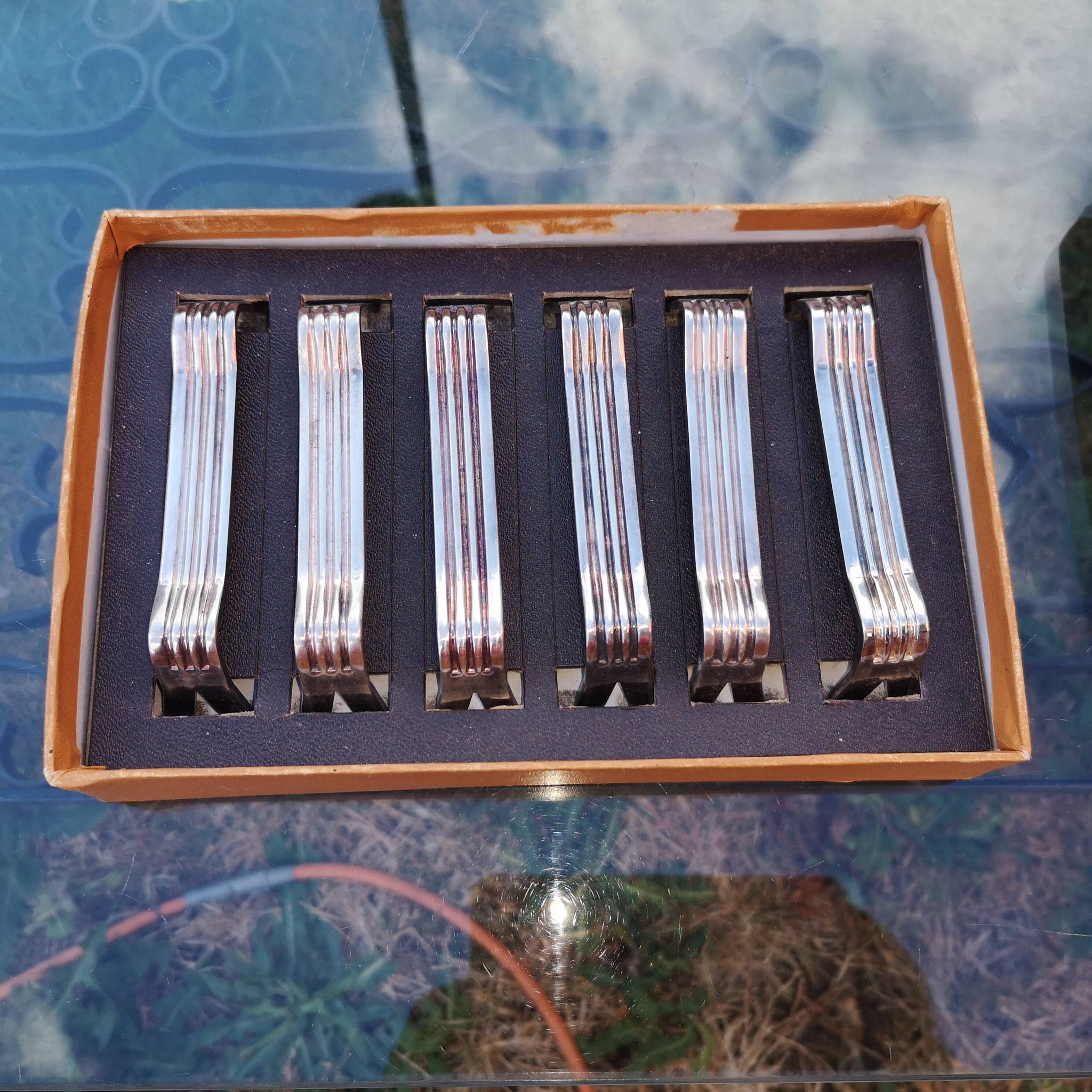 Set of 6 silver-plated knife rests, Orfèvrerie Saint-Médard, Louis style