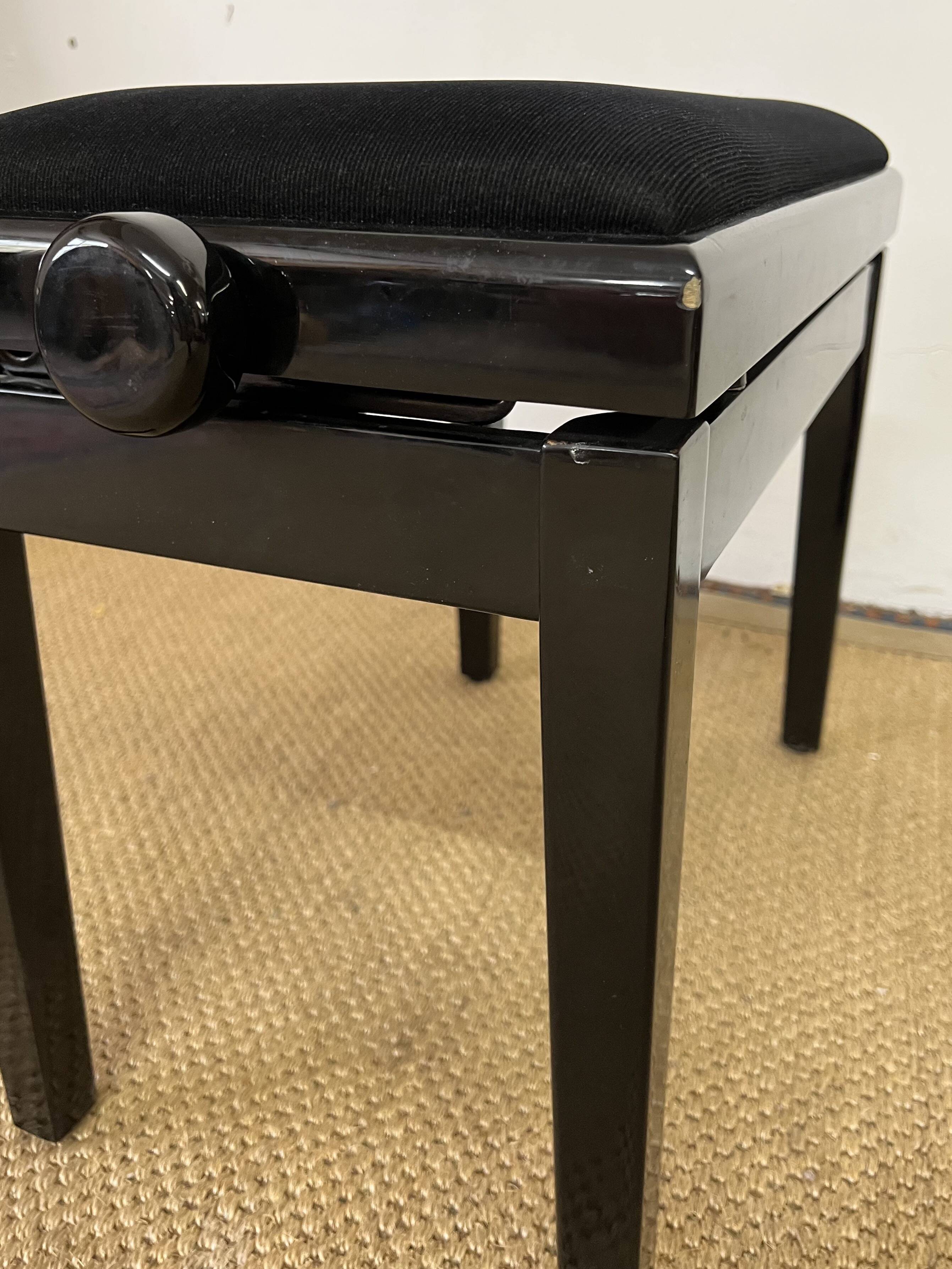 Banc de piano réglable en hauteur