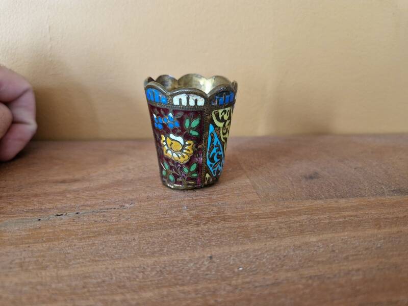Small vase, pot or goblet in bronze and cloisonné enamel