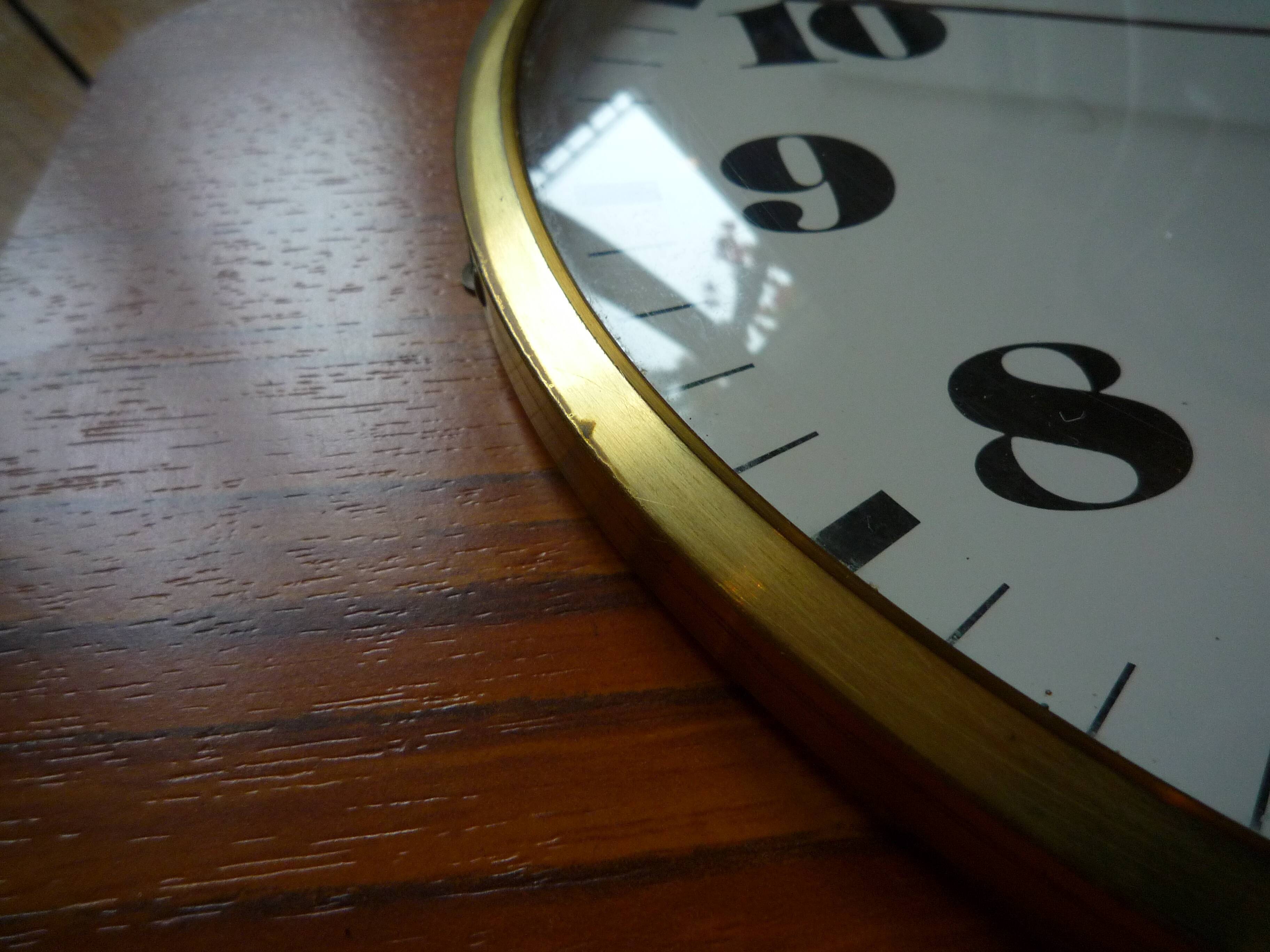 MATY wall clock with date, vintage 60s, exceptional condition.