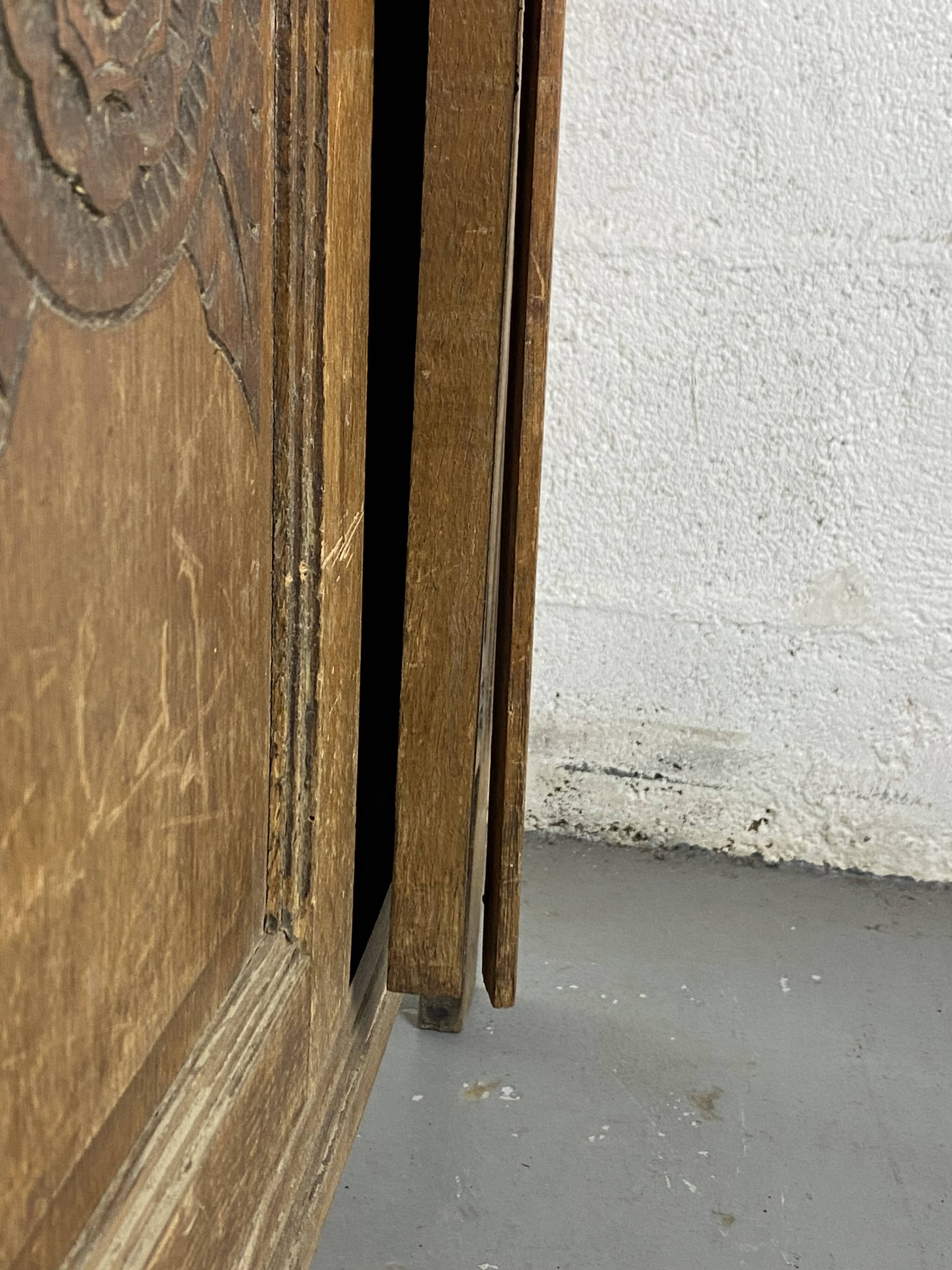 Art-Deco glass cabinet