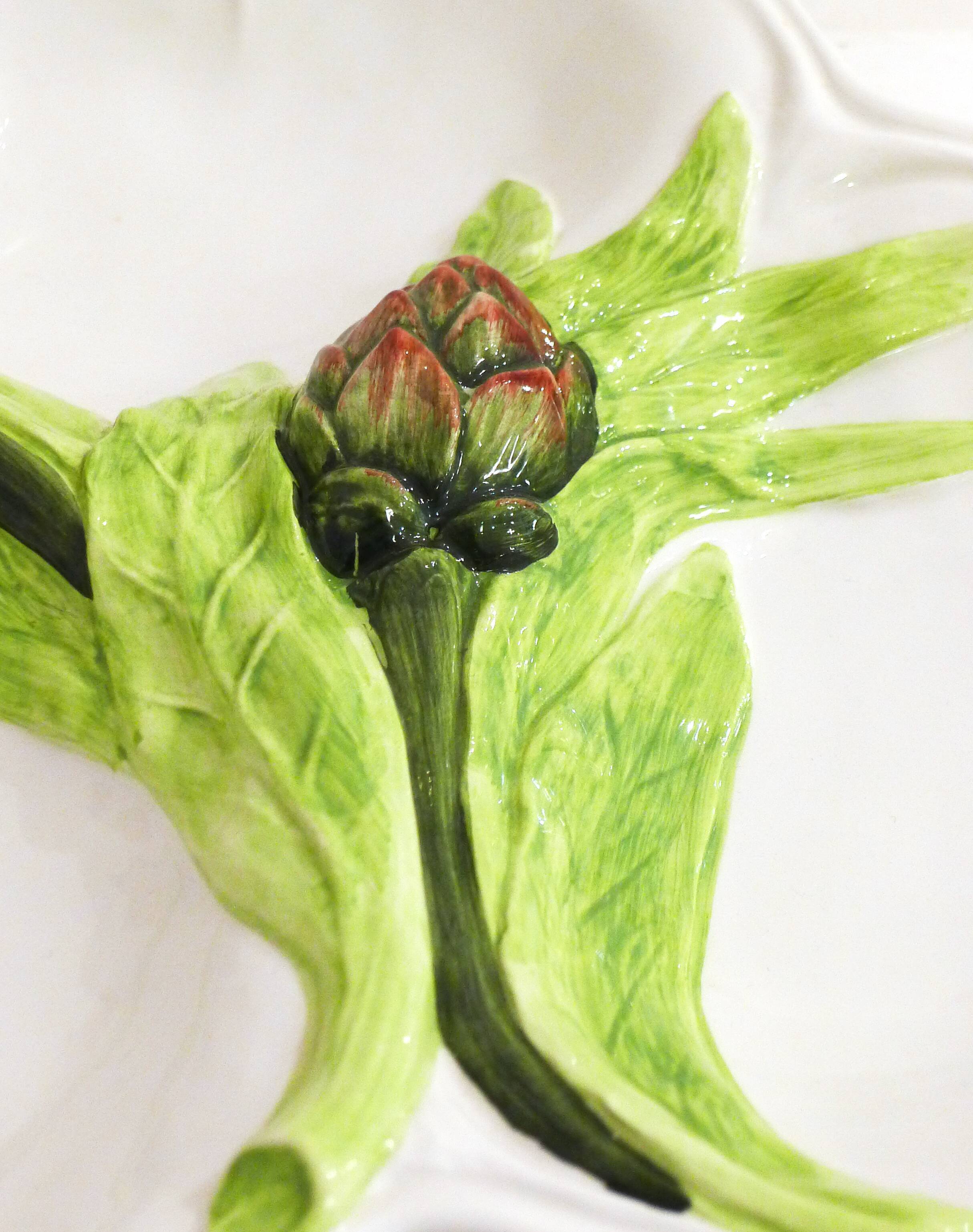 Dish dabbling artichokes