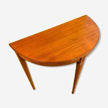 Scandinavian table 78 cm