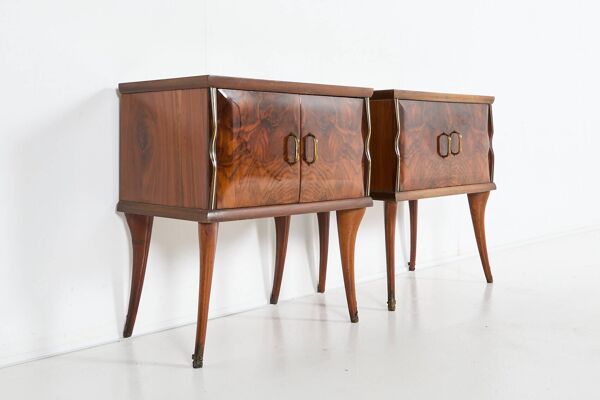 Ensemble de deux tables de chevet/meubles de rangement du milieu du siècle, Italie, années 1950