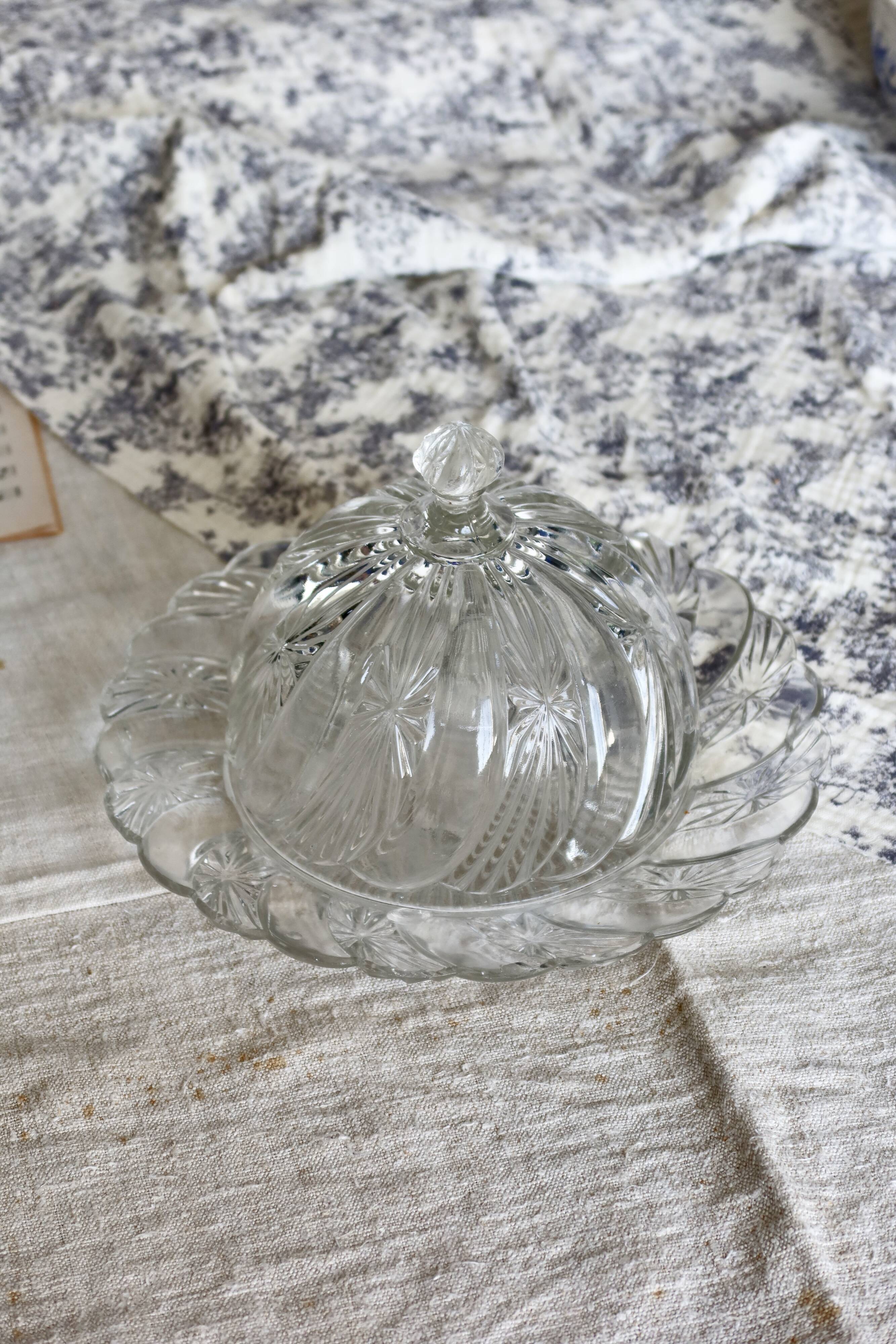 Vintage pressed glass cheese bell