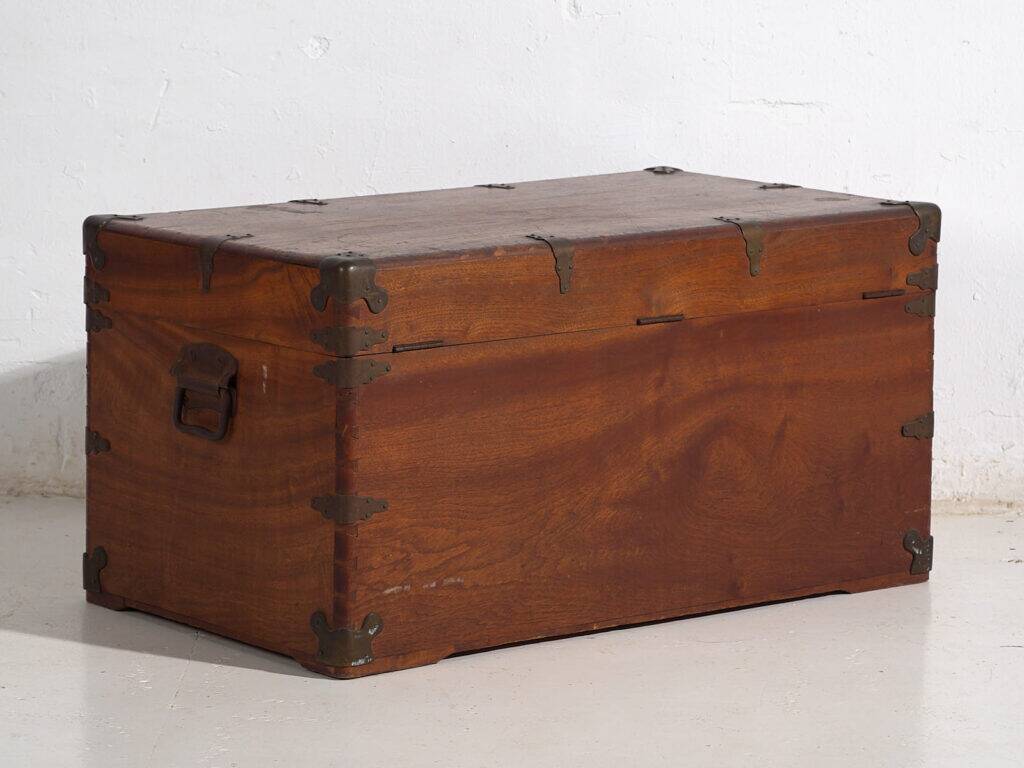 Antique Japanese camphor wood chest – Meiji period (c. 1890-1912) #76