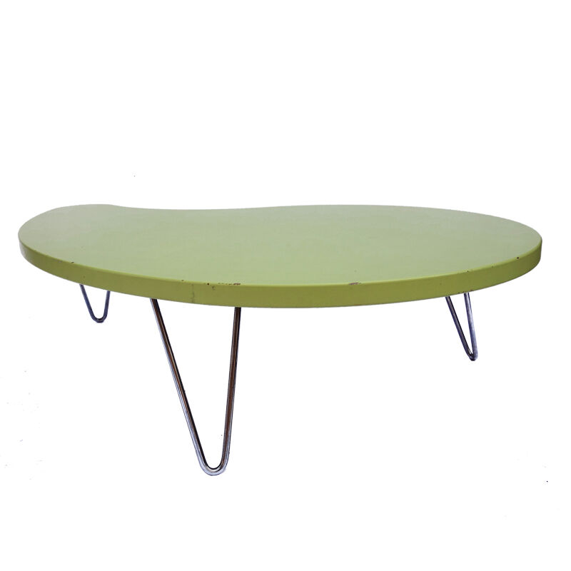 Almond green coffee table in the form of beauty