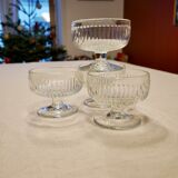 Set of 4 dessert cups