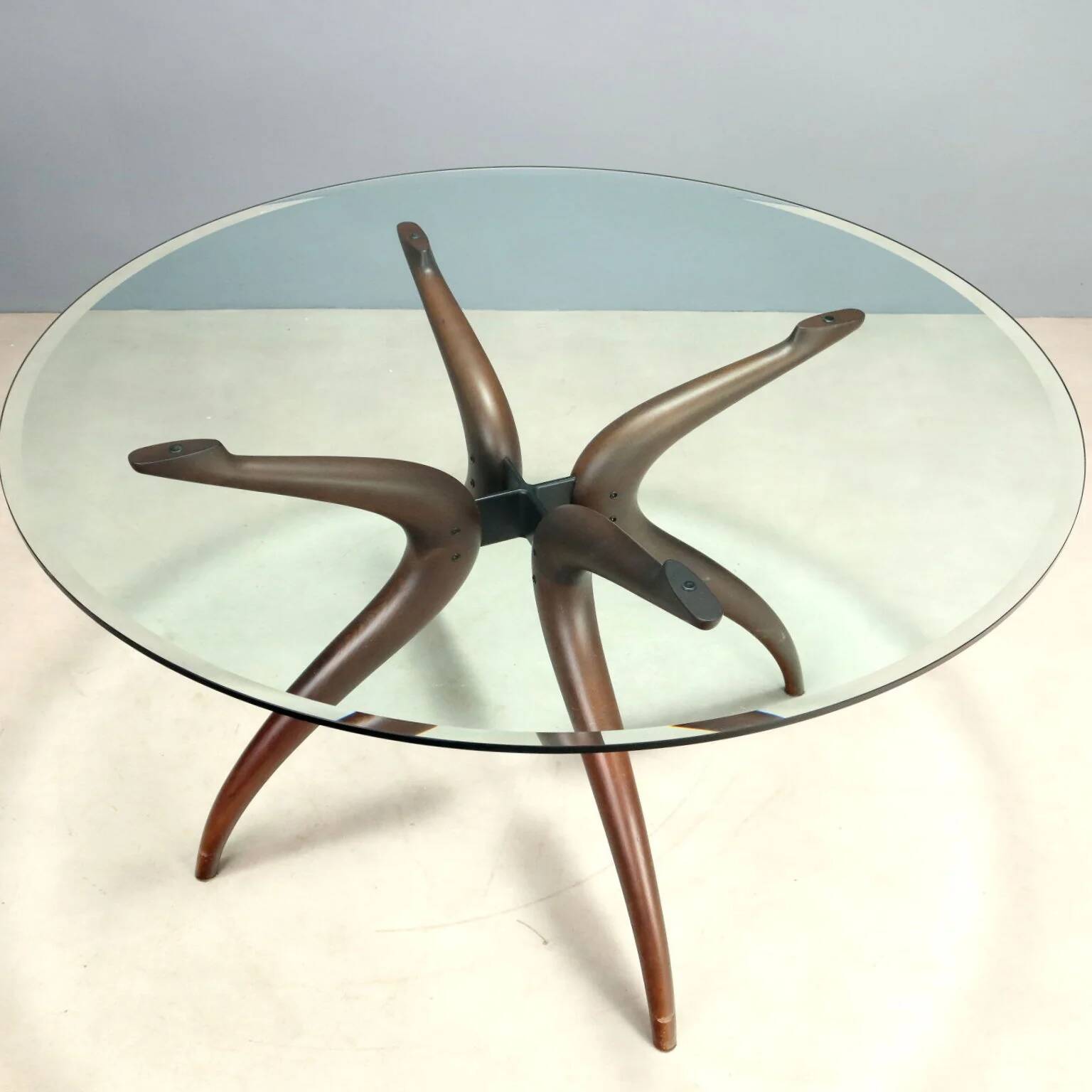 Table ronde moderne Porada, design Marconato et Zappa, années 2000