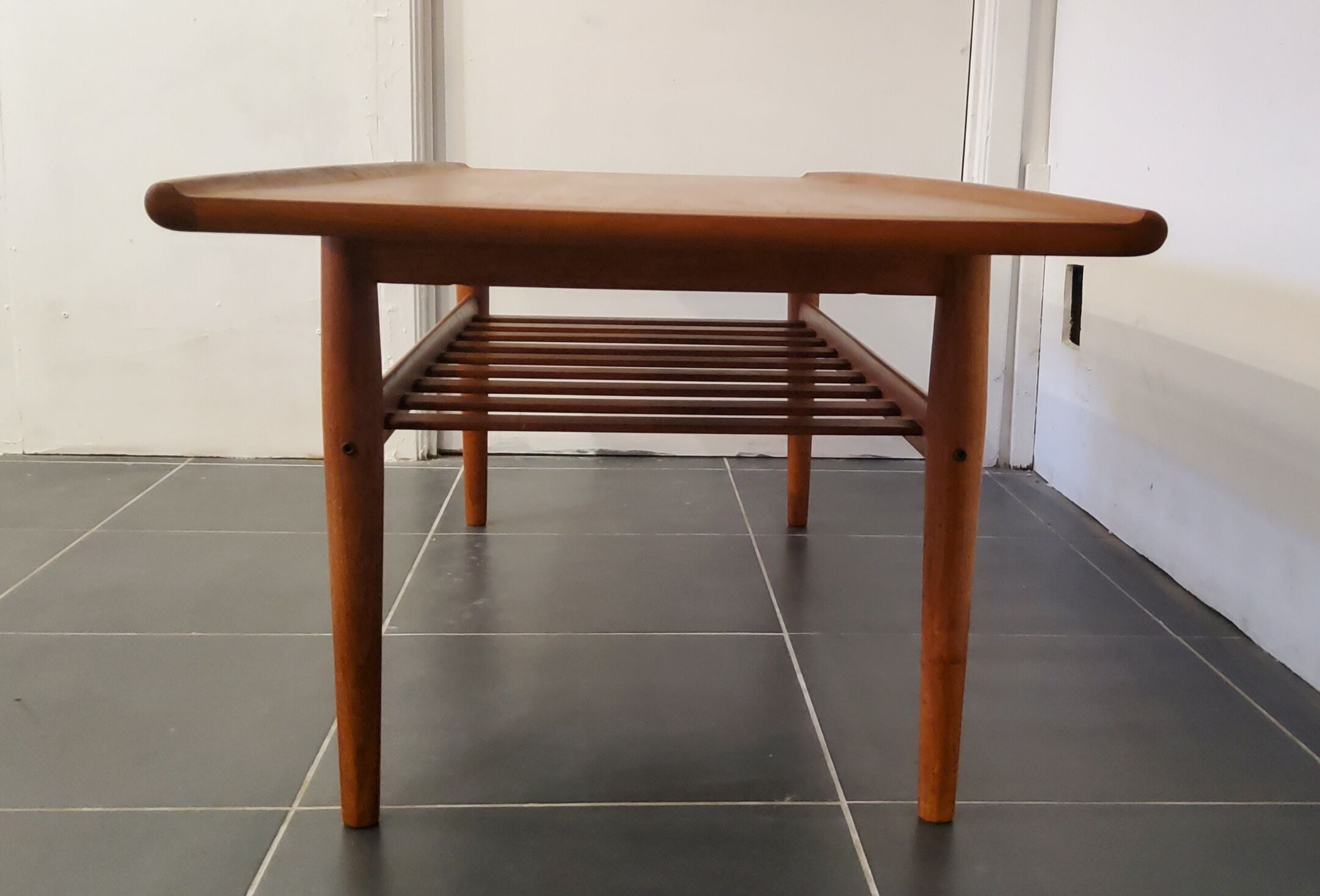 Grete Jalk design coffee table for Glostrup Mobelfabrik Denmark