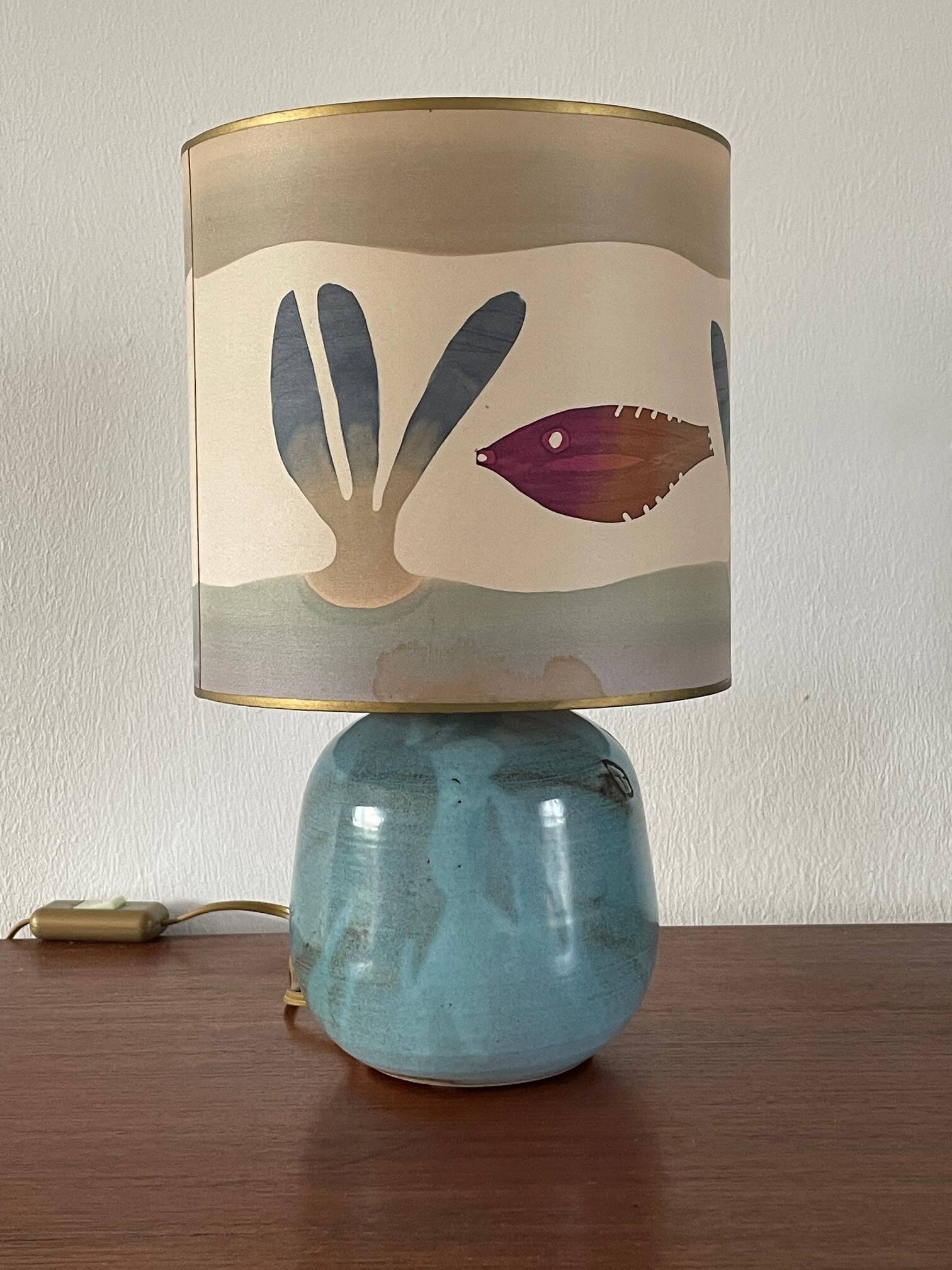 Vintage ceramic lamp from the 1970s.