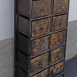 Armoire casier métallique noire ancienne